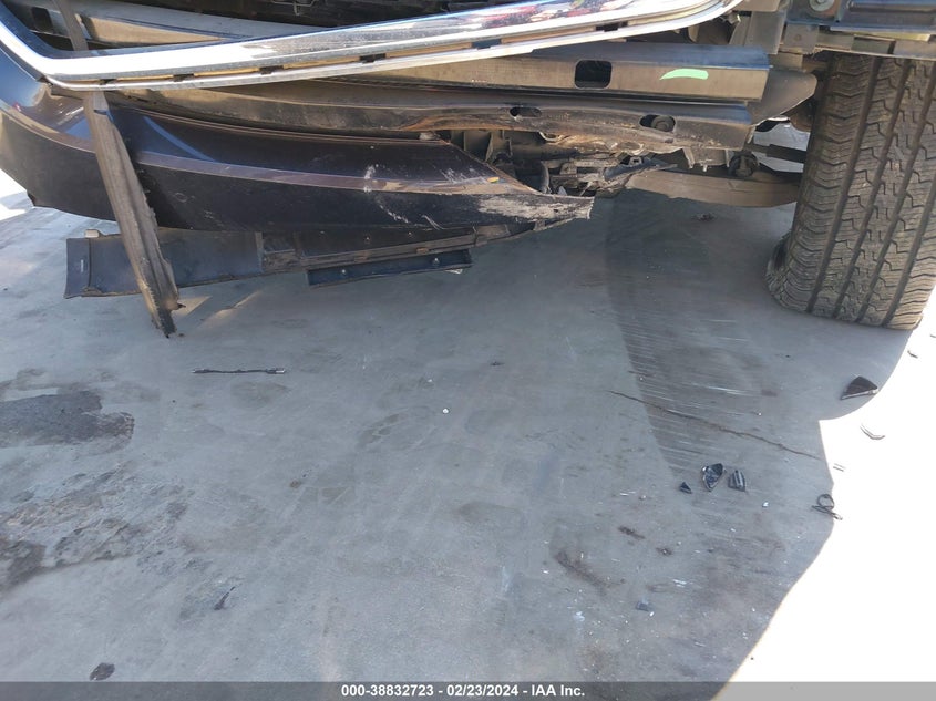 2015 GMC YUKON SLT - 1GKS1BKCXFR620288