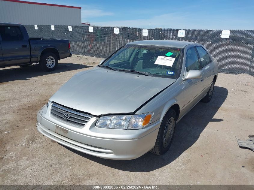 2001 Toyota Camry Le VIN: 4T1BG22K31U101666 Lot: 38832836