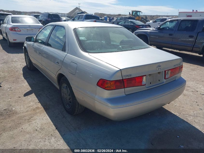 2001 Toyota Camry Le VIN: 4T1BG22K31U101666 Lot: 38832836