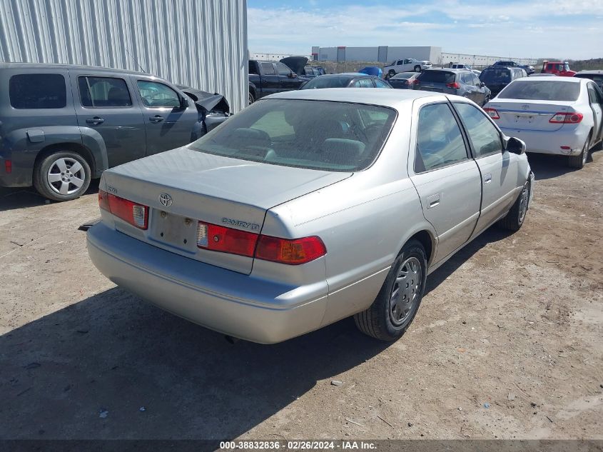 2001 Toyota Camry Le VIN: 4T1BG22K31U101666 Lot: 38832836