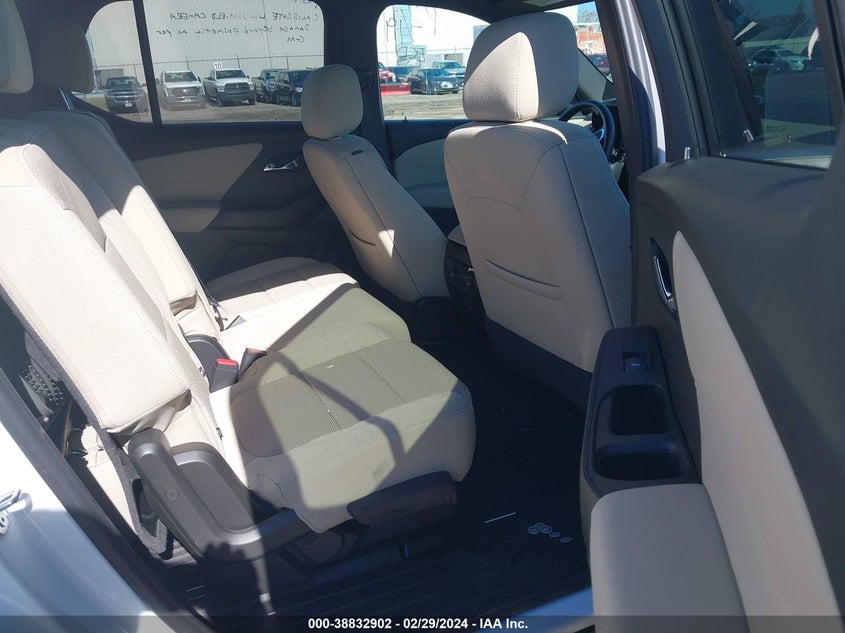 2023 CHEVROLET TRAVERSE FWD LS - 1GNERFKW6PJ226975