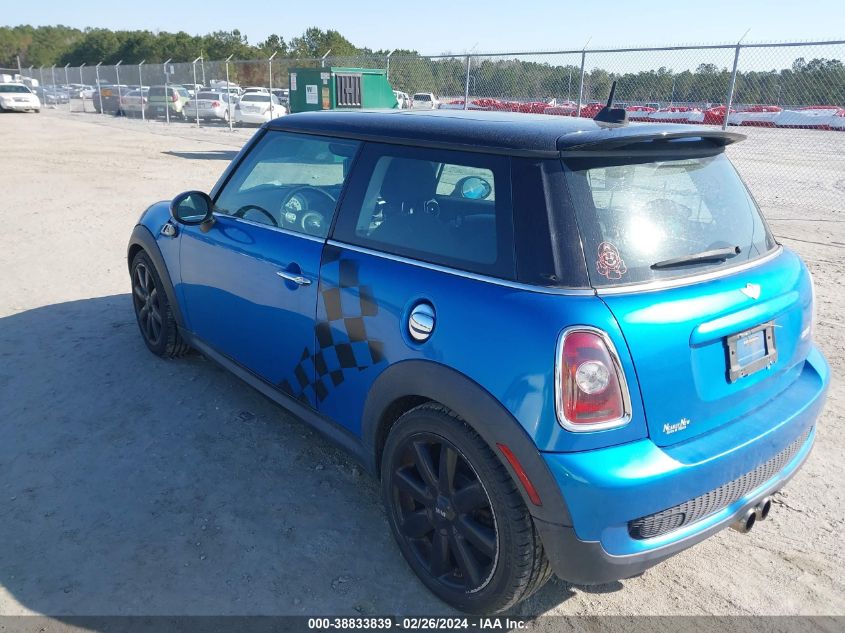 2010 Mini Cooper S VIN: WMWMF7C56ATX42514 Lot: 39554881