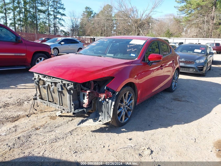 VIN 3MZBN1V31JM223324 2018 MAZDA MAZDA3 TOURING