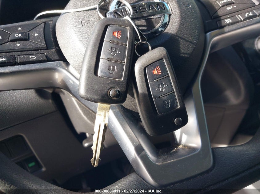 2017 NISSAN ROGUE S/SL/SV - JN8AT2MV5HW276670