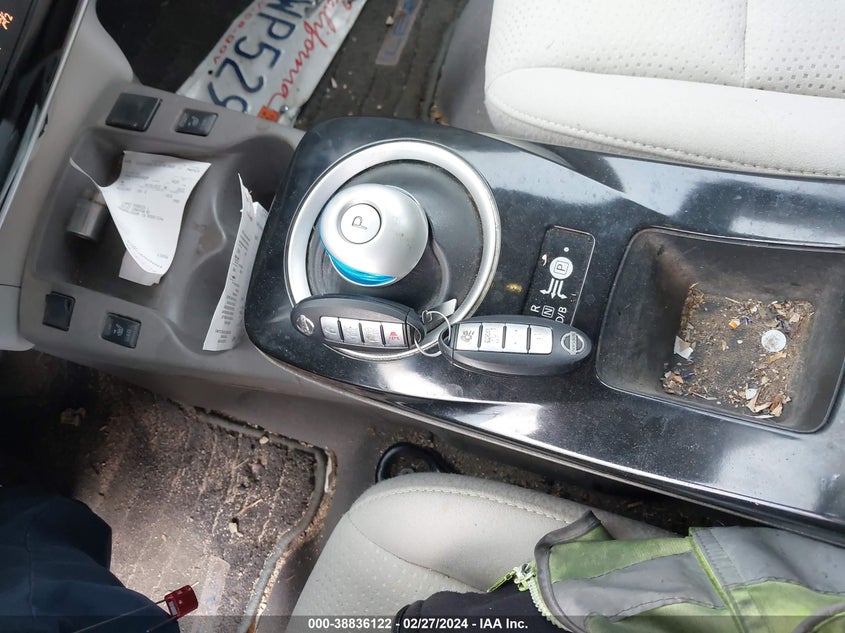 2015 NISSAN LEAF S/SV/SL - 1N4AZ0CP5FC330295