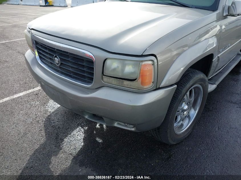 1GYEK13RXXR410370 1999 Cadillac Escalade Standard