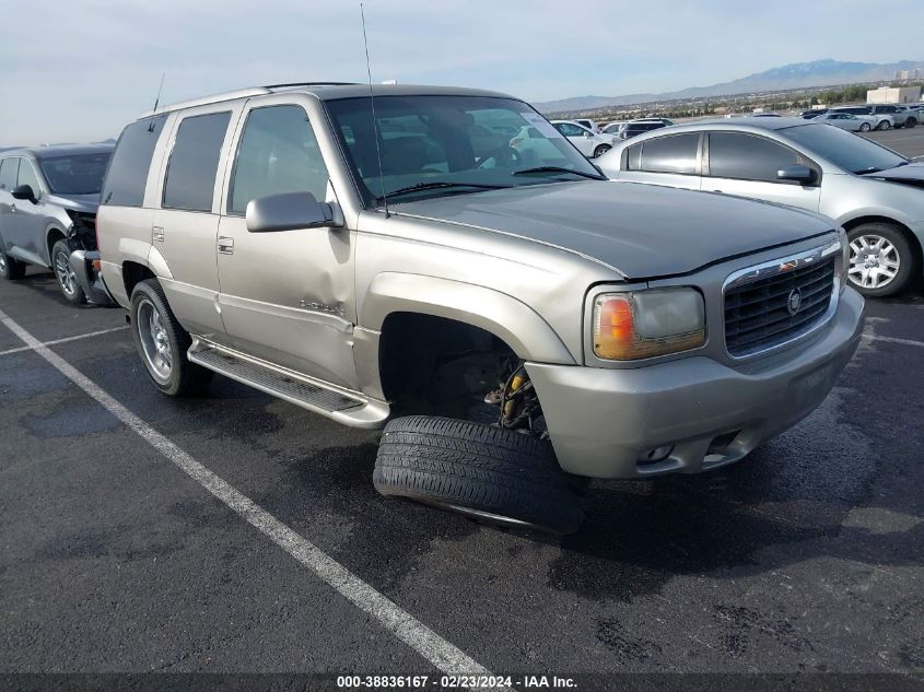 1999 Cadillac Escalade Standard VIN: 1GYEK13RXXR410370 Lot: 38836167