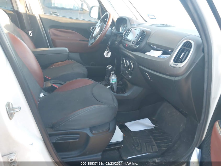 2014 FIAT 500L TREKKING - ZFBCFADH1EZ019986
