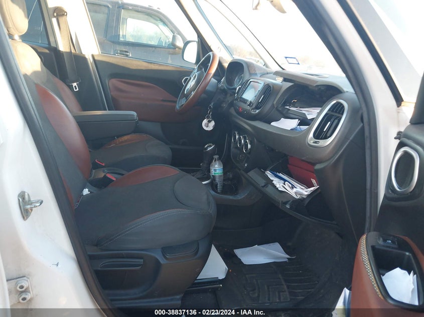2014 FIAT 500L TREKKING - ZFBCFADH1EZ019986
