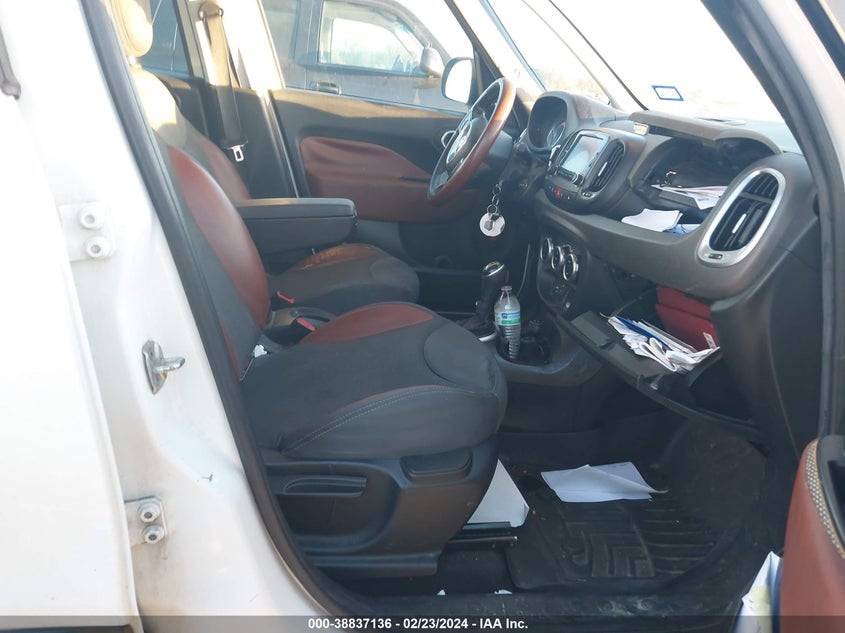 2014 FIAT 500L TREKKING - ZFBCFADH1EZ019986