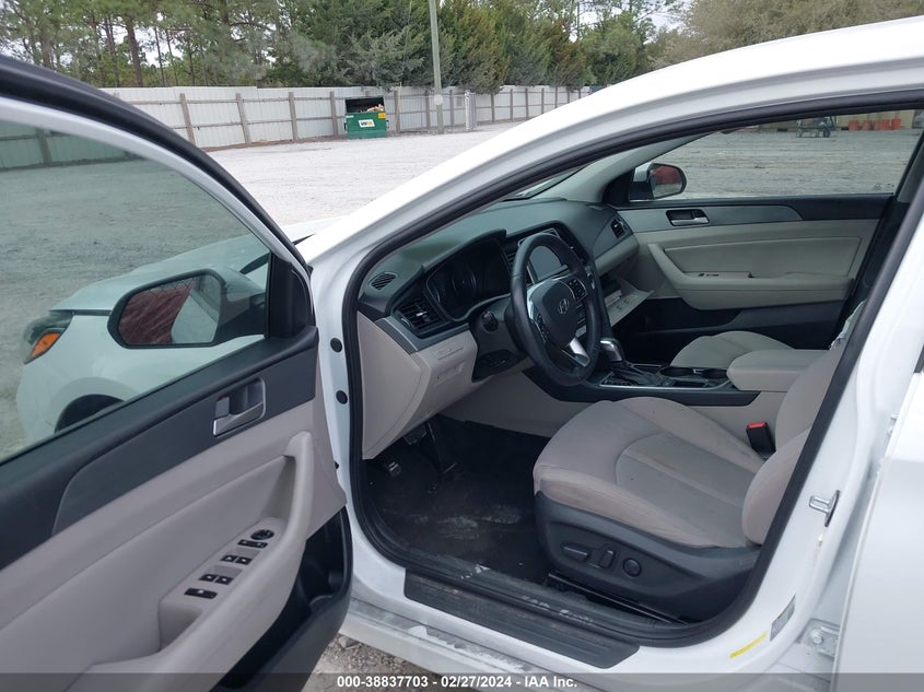 VIN 5NPE34AF3JH625472 2018 HYUNDAI SONATA SEL