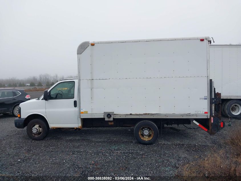 2008 Chevrolet Express Cutaway Work Van VIN: 1GBJG31K381205825 Lot: 38838092