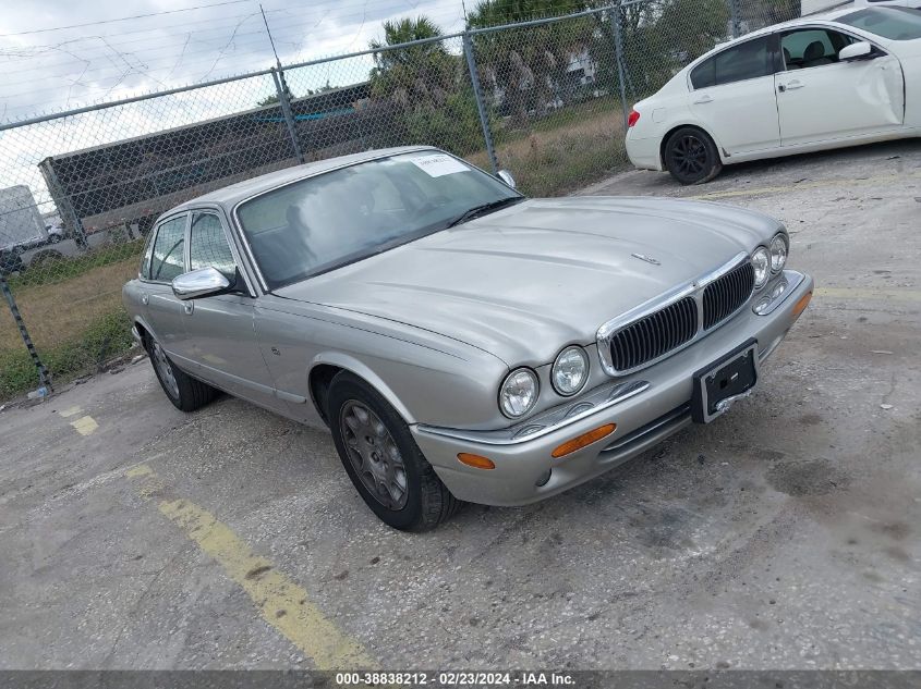 1999 Jaguar Xj8 VIN: SAJHX1046XC859689 Lot: 38838212