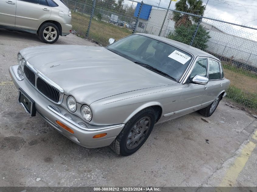 1999 Jaguar Xj8 VIN: SAJHX1046XC859689 Lot: 38838212