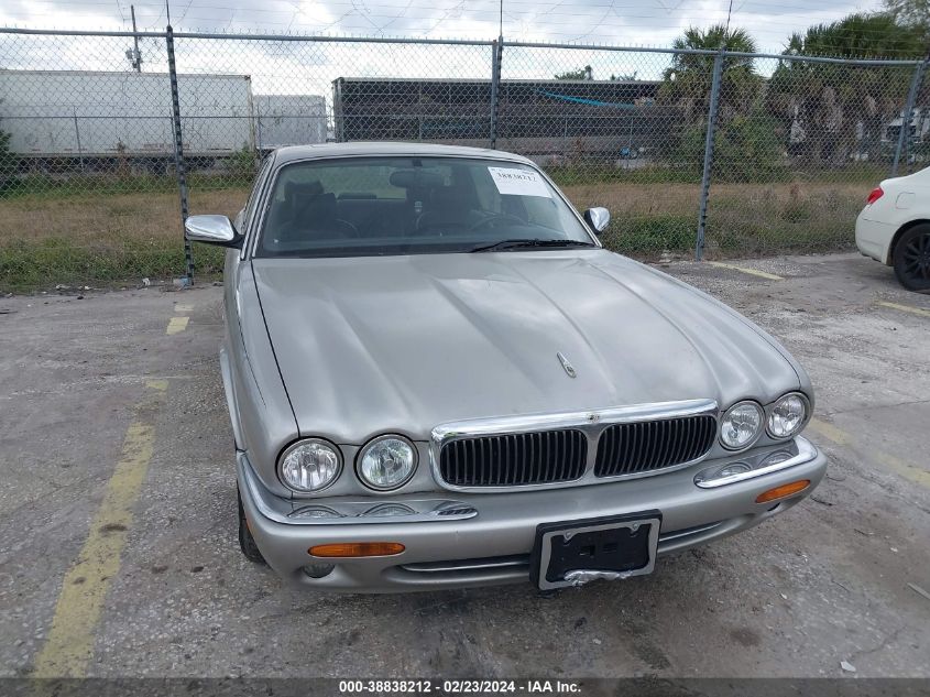 1999 Jaguar Xj8 VIN: SAJHX1046XC859689 Lot: 38838212