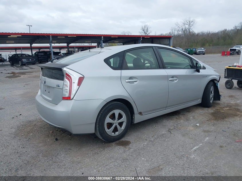 2013 TOYOTA PRIUS TWO - JTDKN3DU8D5630575