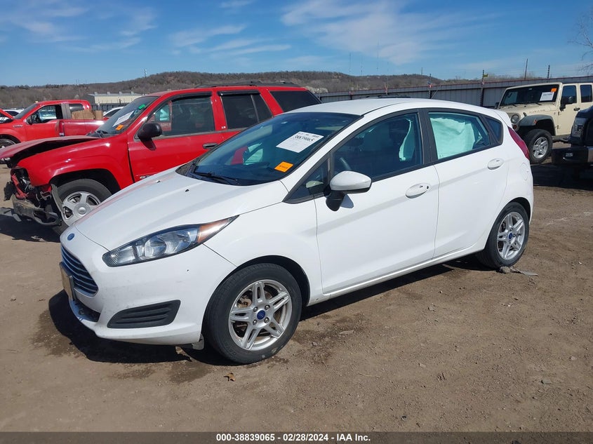 VIN 3FADP4EJ6HM161909 2017 FORD FIESTA SE