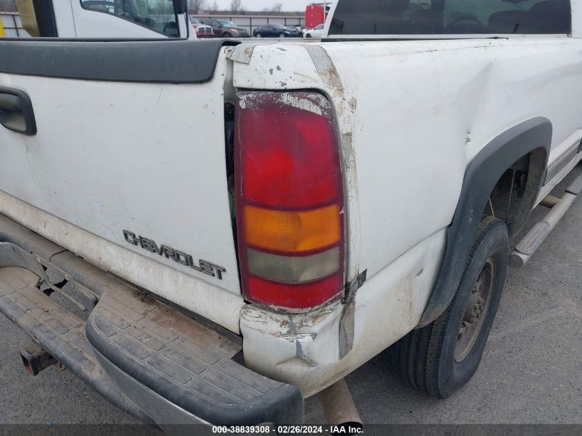 2002 Chevrolet Silverado 2500Hd Ls VIN: 1GCHC23172F202361 Lot: 38839308