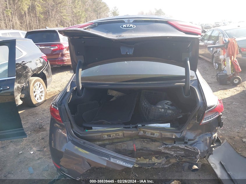 2018 KIA CADENZA PREMIUM KNALB4J13J5123847