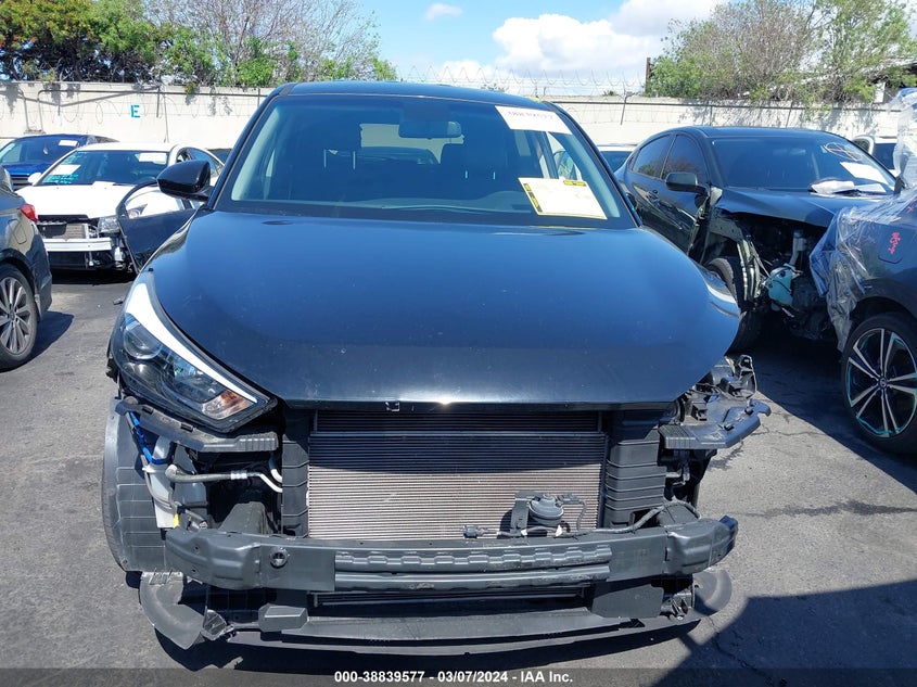 2018 HYUNDAI TUCSON SE - KM8J23A40JU633833