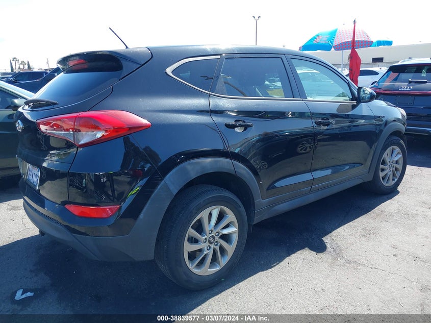 2018 HYUNDAI TUCSON SE - KM8J23A40JU633833