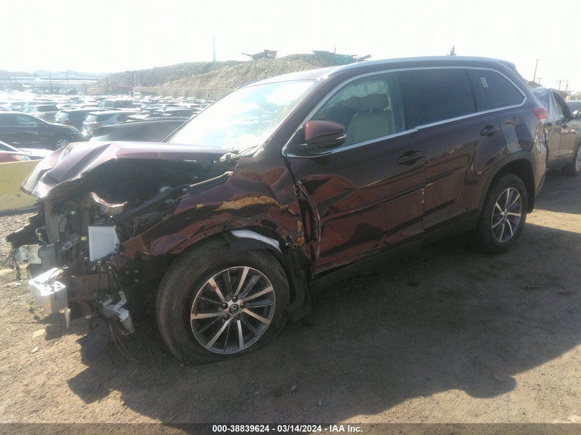 2019 TOYOTA HIGHLANDER VIN: 5TDJZRFH1KS982536