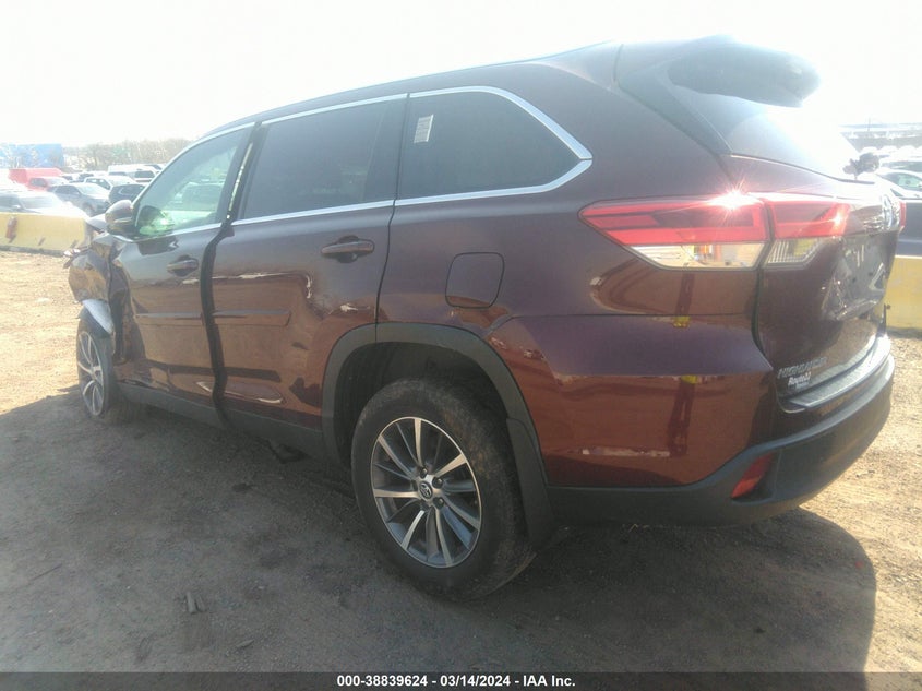 2019 TOYOTA HIGHLANDER VIN: 5TDJZRFH1KS982536