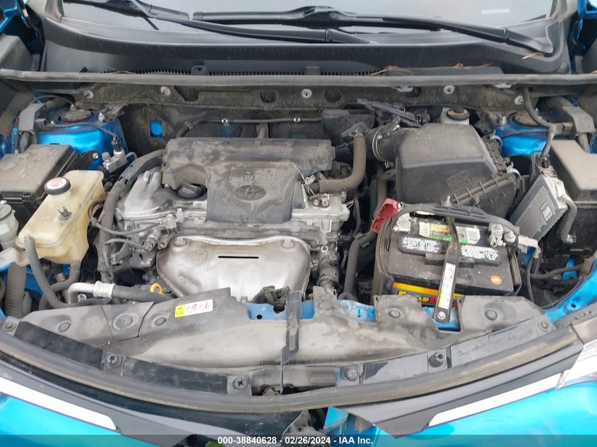 2018 TOYOTA RAV4 LE - JTMZFREVXJD131042