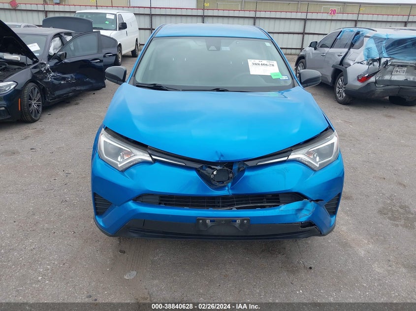 2018 TOYOTA RAV4 LE - JTMZFREVXJD131042