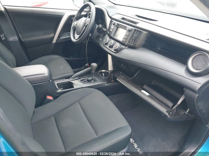2018 TOYOTA RAV4 LE - JTMZFREVXJD131042