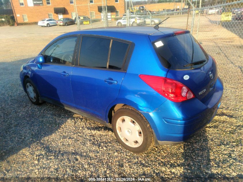 2009 Nissan Versa 1.8S VIN: 3N1BC13E09L449789 Lot: 38841352