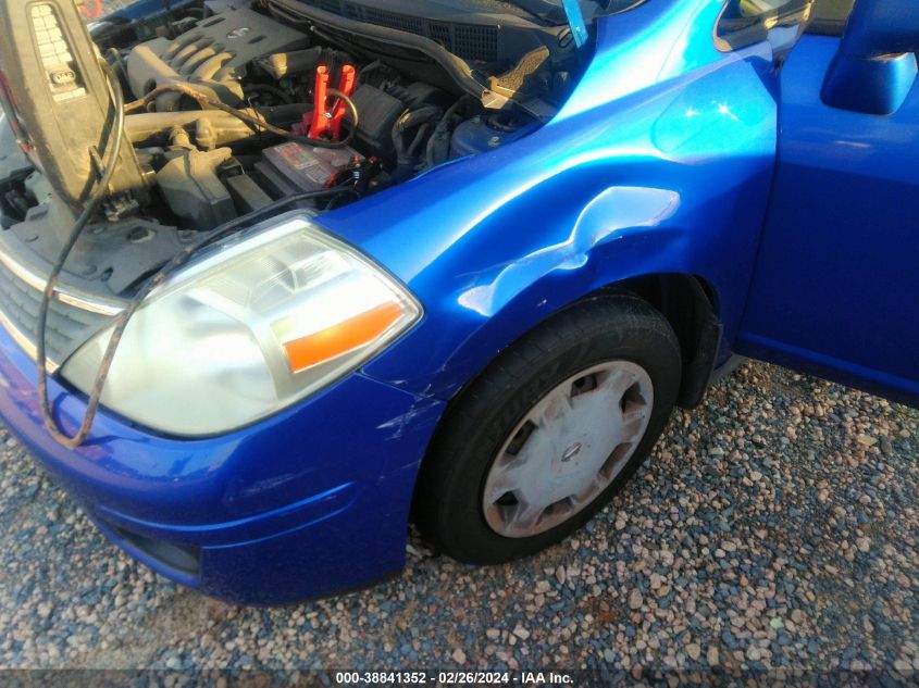 2009 Nissan Versa 1.8S VIN: 3N1BC13E09L449789 Lot: 38841352