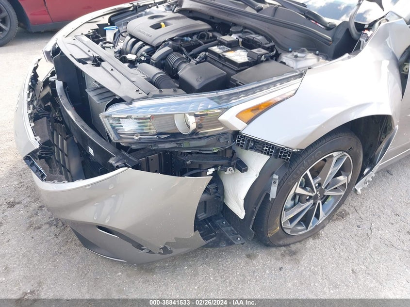 2023 KIA FORTE 2L I4   N(VIN: 3KPF24AD2PE527228