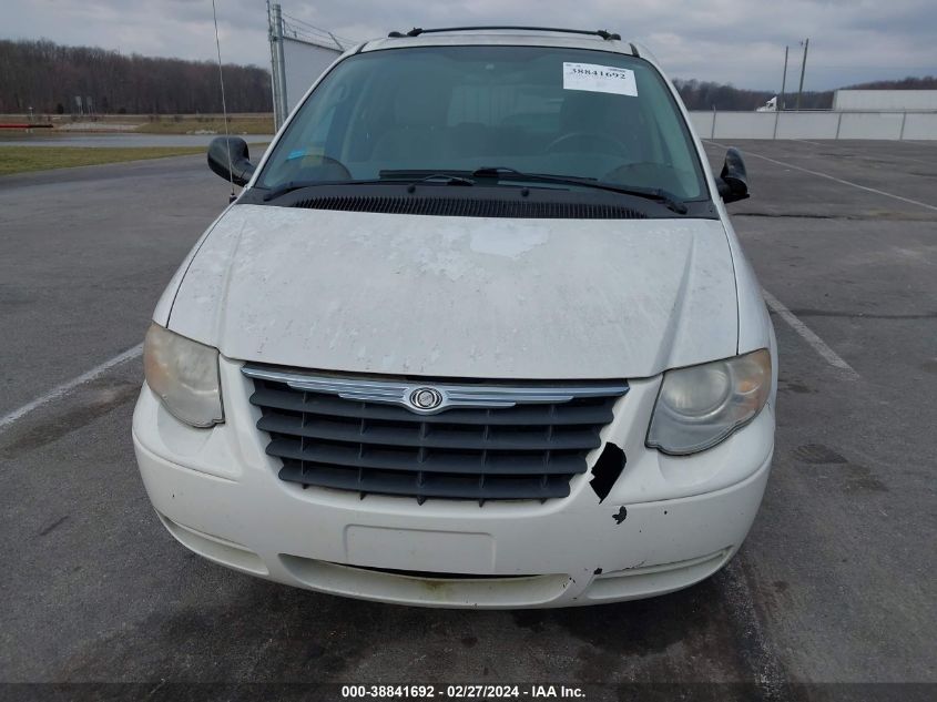 2005 Chrysler Town & Country Touring VIN: 2C4GP54L75R292836 Lot: 39661749