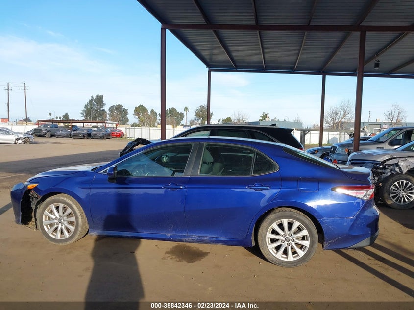 2018 TOYOTA CAMRY LE - 4T1B11HK7JU515200