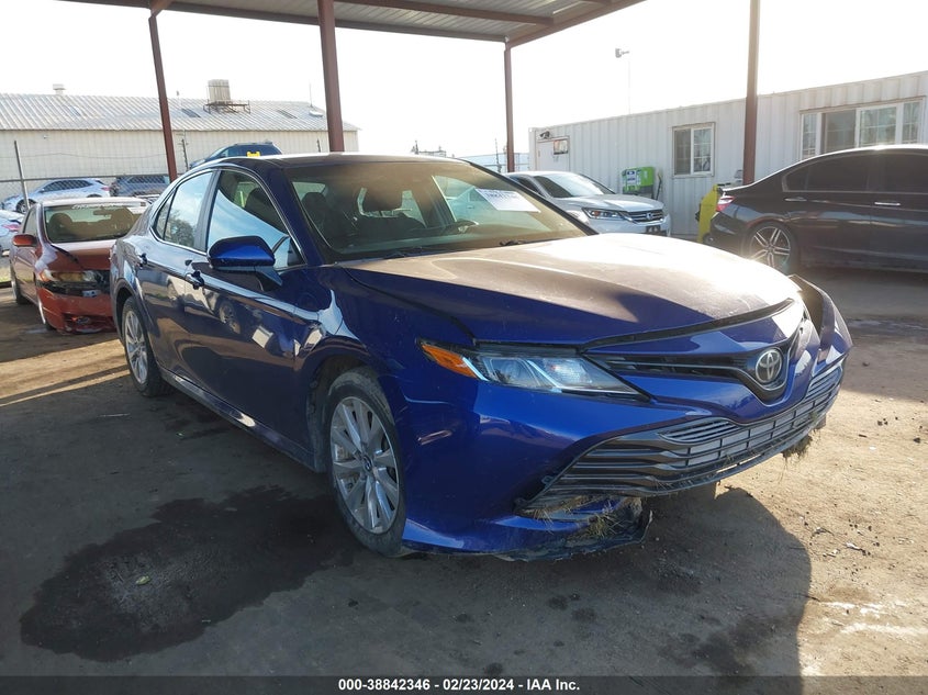 2018 TOYOTA CAMRY LE - 4T1B11HK7JU515200