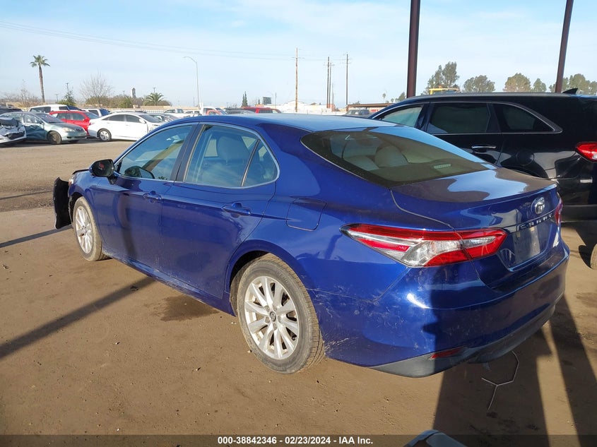 2018 TOYOTA CAMRY LE - 4T1B11HK7JU515200