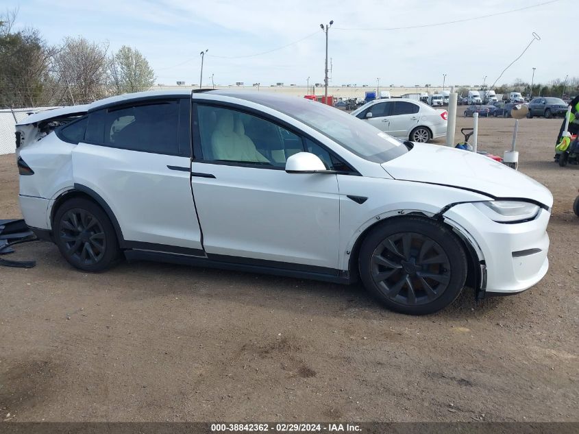 2022 Tesla Model X Dual Motor All-Wheel Drive VIN: 7SAXCBE57NF364353 Lot: 38842362