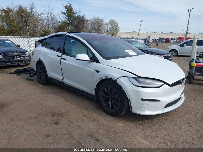 2022 Tesla Model X Dual Motor All-Wheel Drive VIN: 7SAXCBE57NF364353 Lot: 38842362