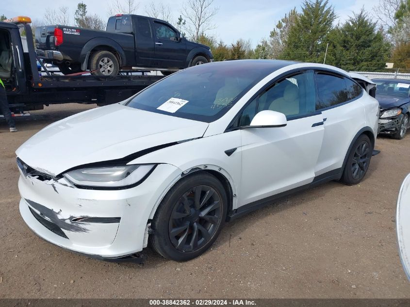 2022 Tesla Model X Dual Motor All-Wheel Drive VIN: 7SAXCBE57NF364353 Lot: 38842362