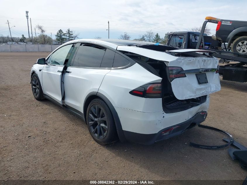 2022 Tesla Model X Dual Motor All-Wheel Drive VIN: 7SAXCBE57NF364353 Lot: 38842362