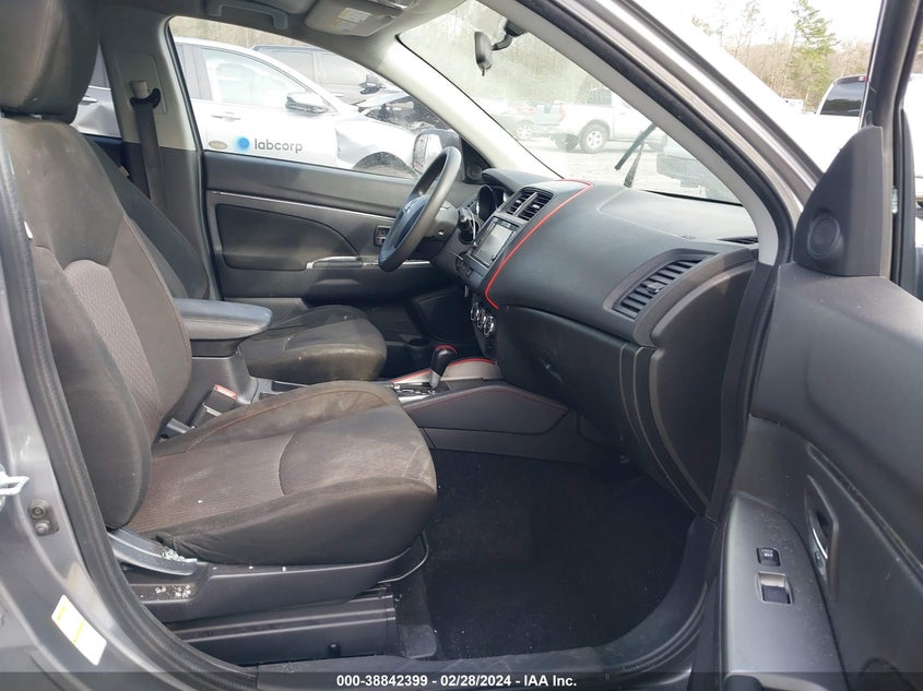 2018 MITSUBISHI OUTLANDER SPORT ES/SE - JA4AP3AU3JZ002903