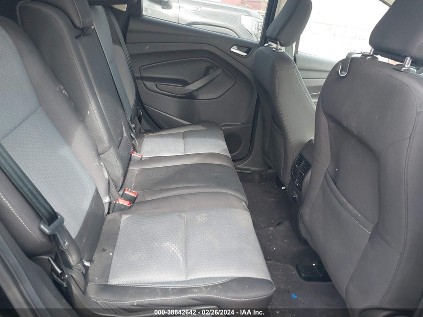 VIN 1FMCU0GD9JUC18521 2018 FORD ESCAPE SE