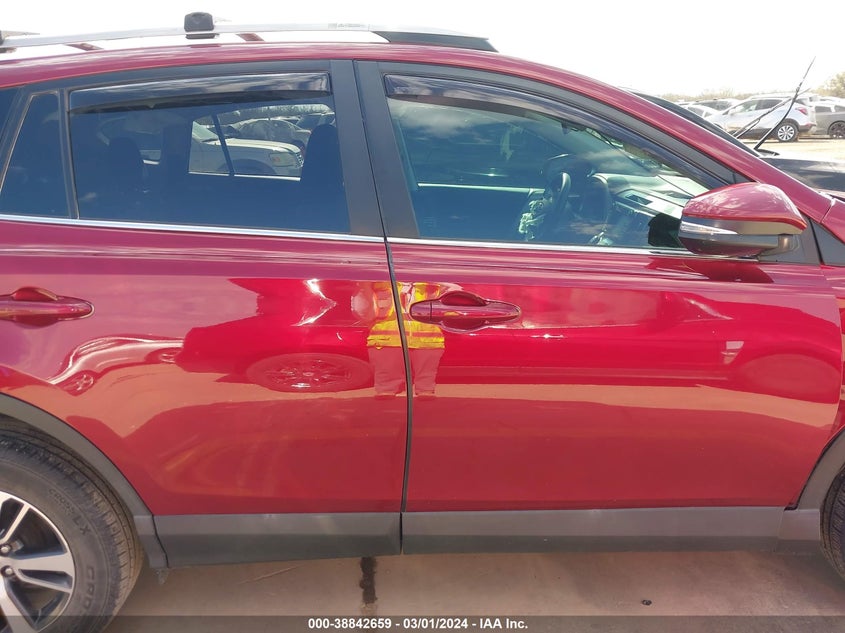 2018 TOYOTA RAV4 XLE - 2T3WFREV4JW516196
