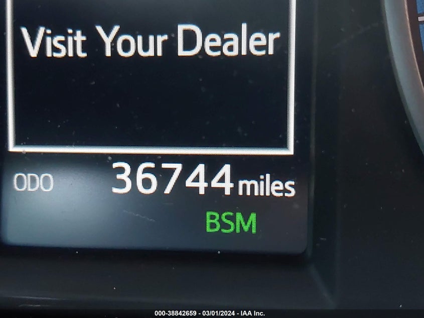 2018 TOYOTA RAV4 XLE - 2T3WFREV4JW516196