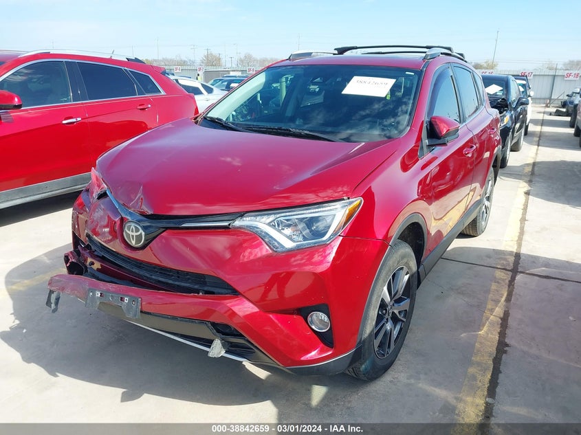 2018 TOYOTA RAV4 XLE - 2T3WFREV4JW516196