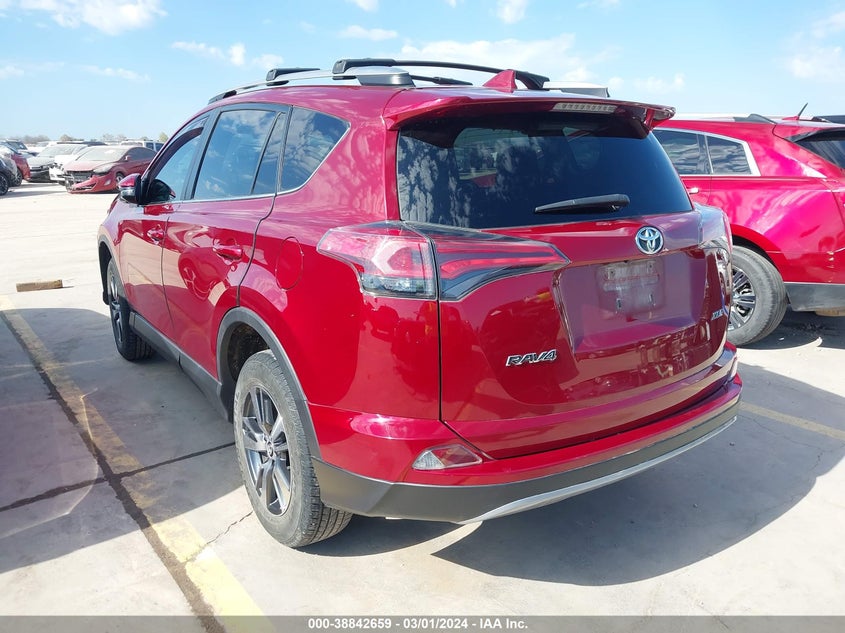 2018 TOYOTA RAV4 XLE - 2T3WFREV4JW516196