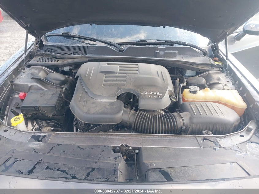 VIN 2C3CDZAG1JH142148 2018 DODGE CHALLENGER SXT