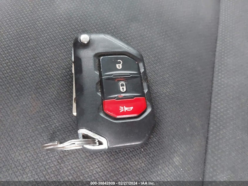 2019 JEEP WRANGLER UNLIMITED SAHARA 4X4 - 1C4HJXEN5KW634434