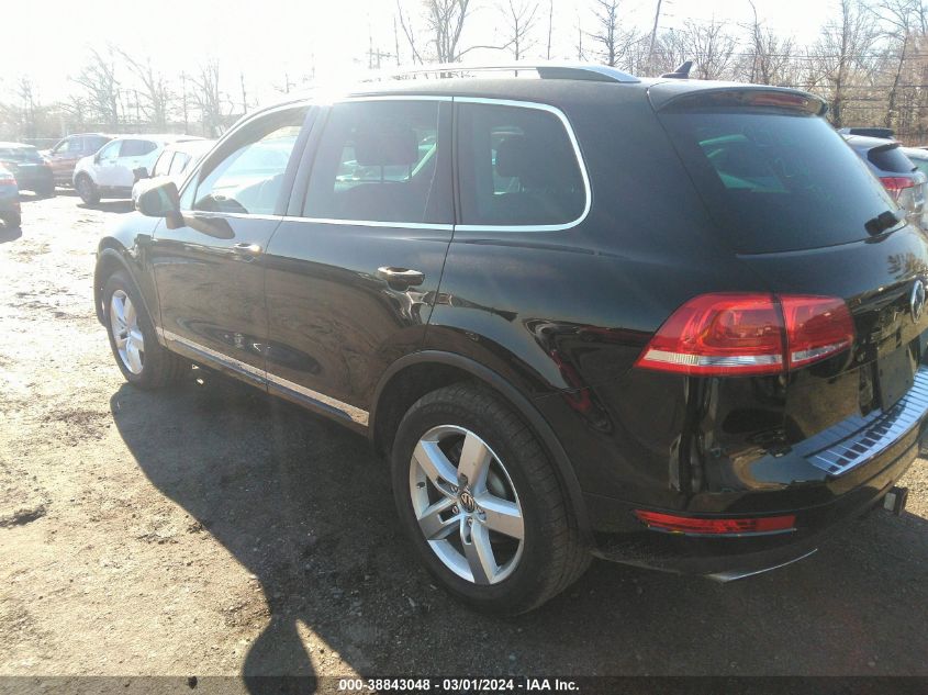 2014 Volkswagen Touareg 3.6L Lux VIN: WVGEF9BP7ED012421 Lot: 38843048